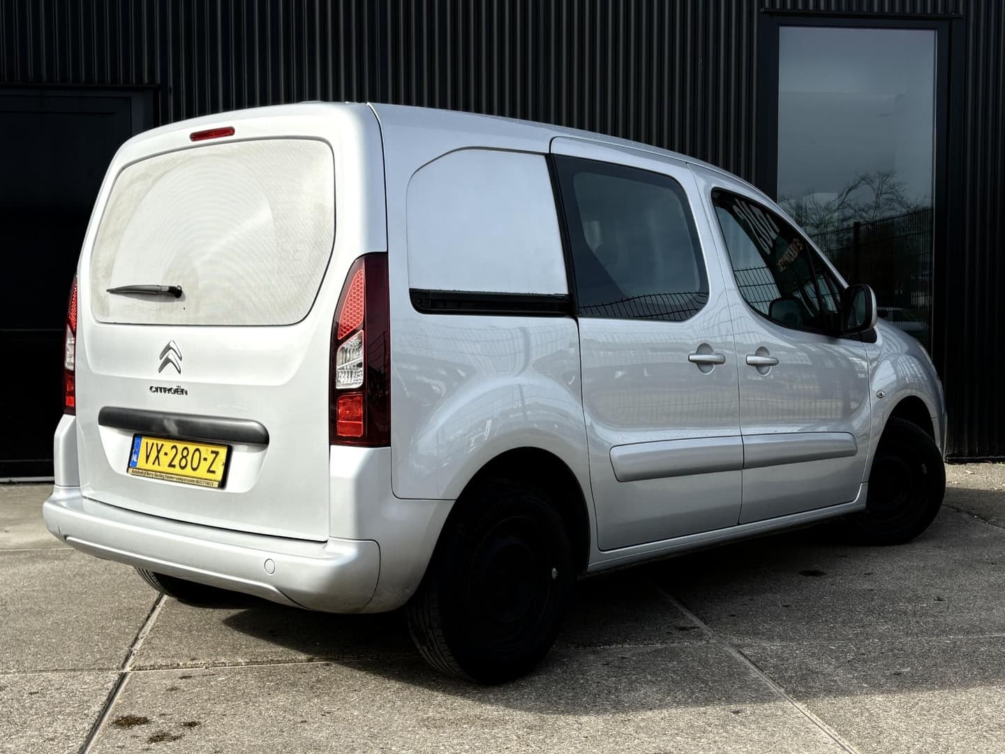 Citroën Berlingo 1.6 BlueHDI 100 Club MARGE thumbnail 17