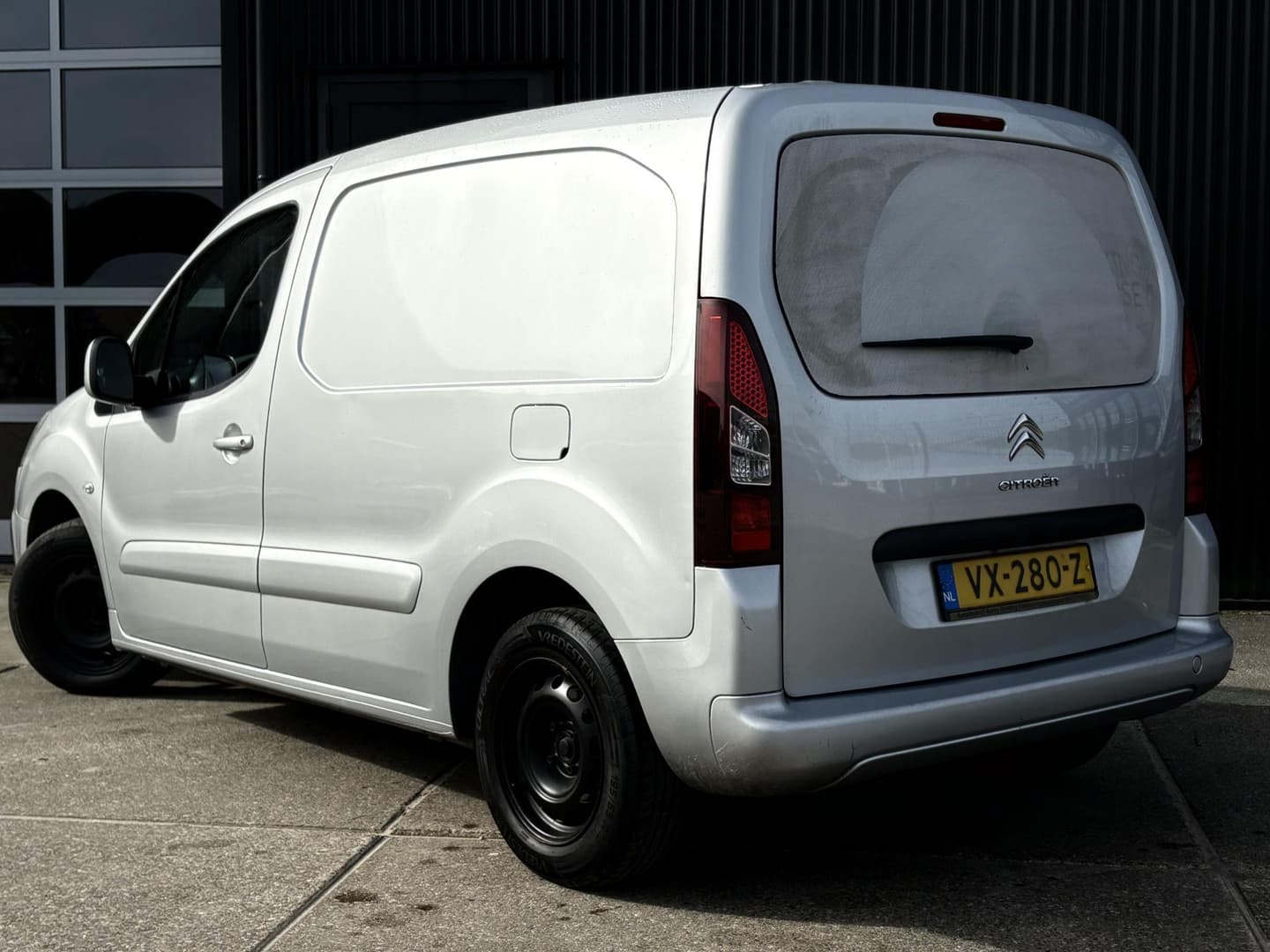 Citroën Berlingo 1.6 BlueHDI 100 Club MARGE thumbnail 18