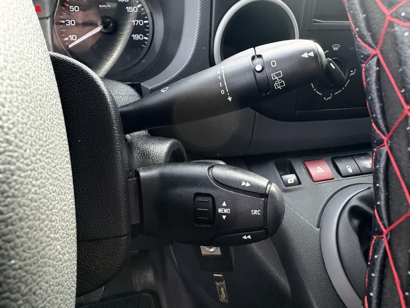 Citroën Berlingo 1.6 BlueHDI 100 Club MARGE thumbnail 6