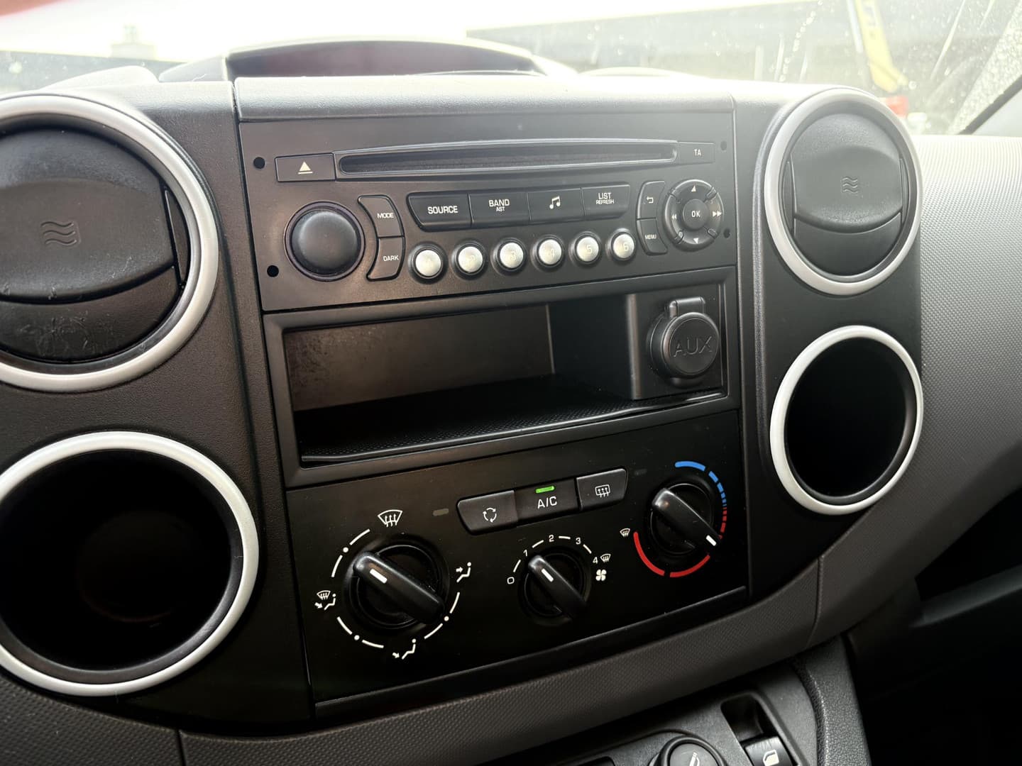 Citroën Berlingo 1.6 BlueHDI 100 Club MARGE thumbnail 8