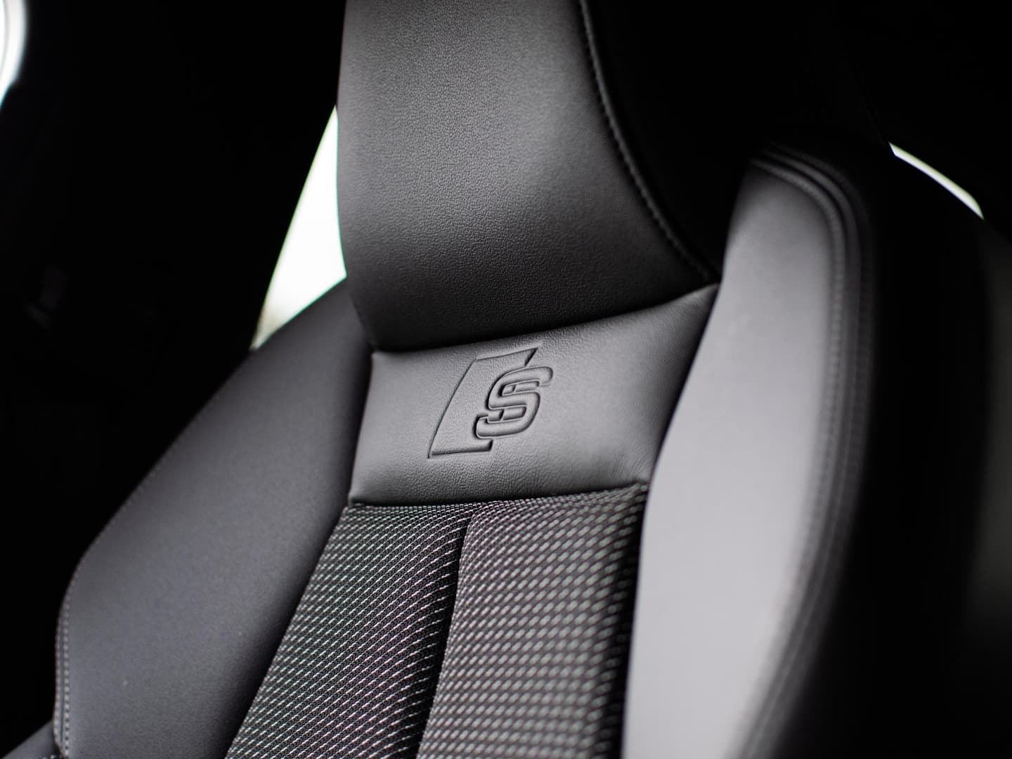 Audi A3 Limousine 35 TFSI edition one thumbnail 4