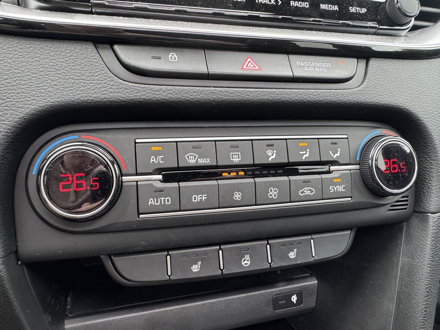 Kia Ceed thumbnail 24