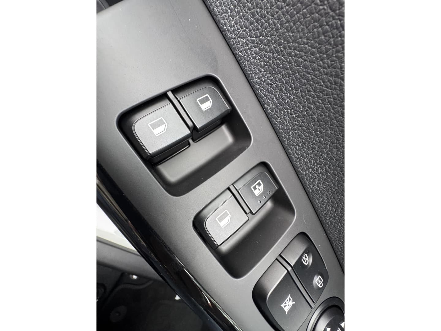 Kia Picanto thumbnail 16