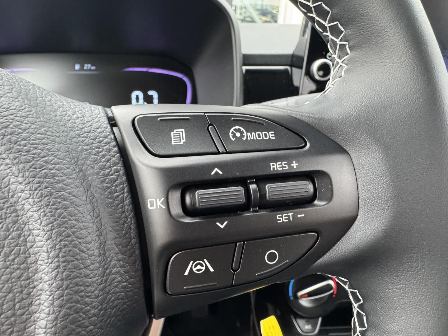 Kia Picanto thumbnail 21