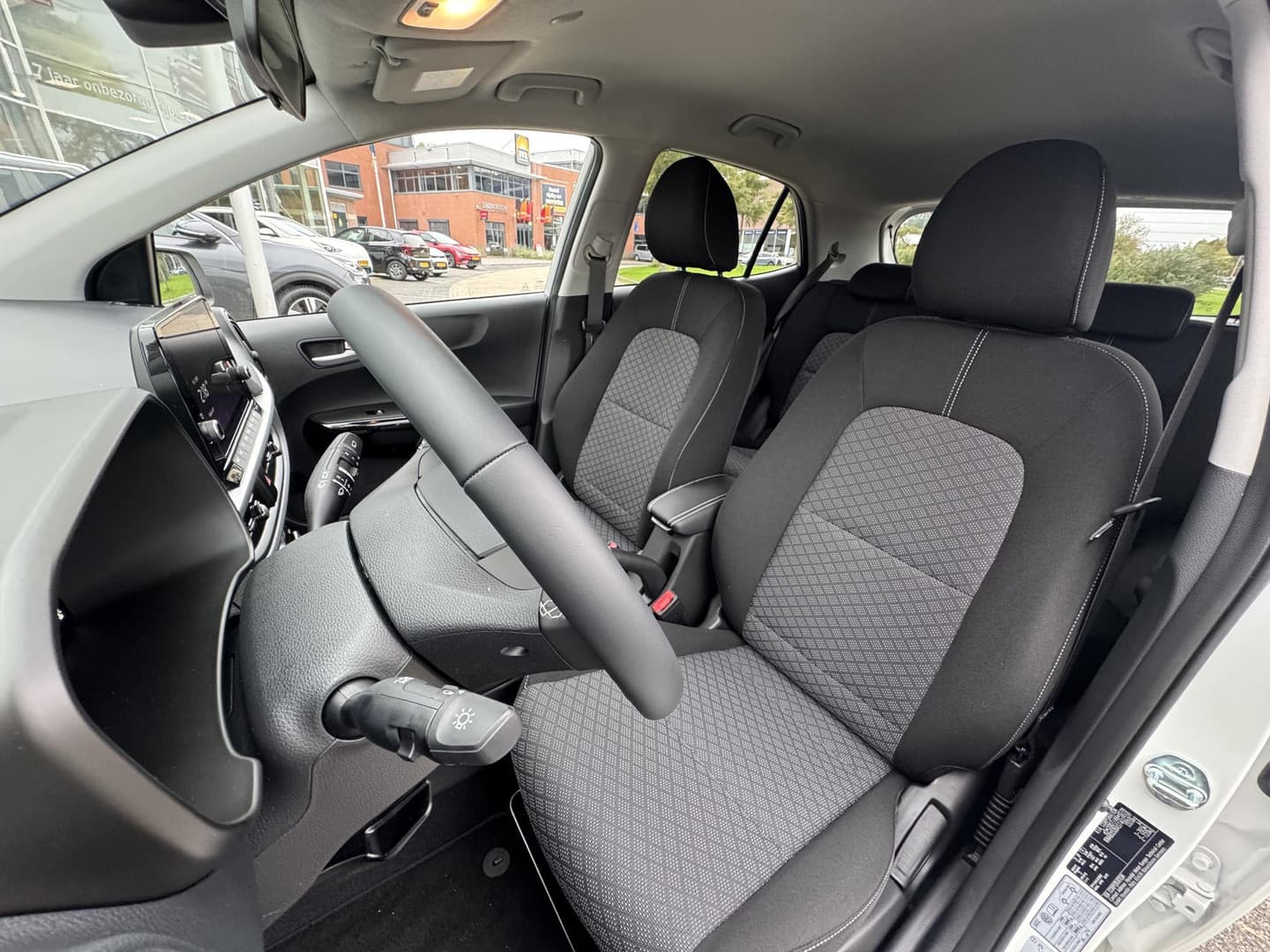 Kia Picanto thumbnail 5