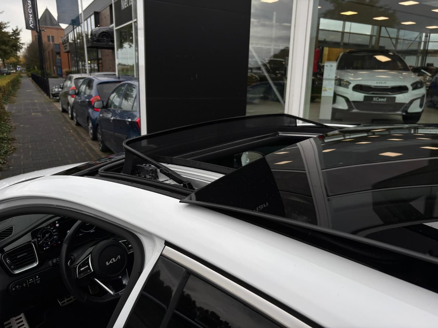 Kia Proceed thumbnail 16