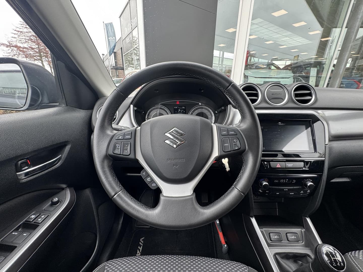 Suzuki Vitara thumbnail 10