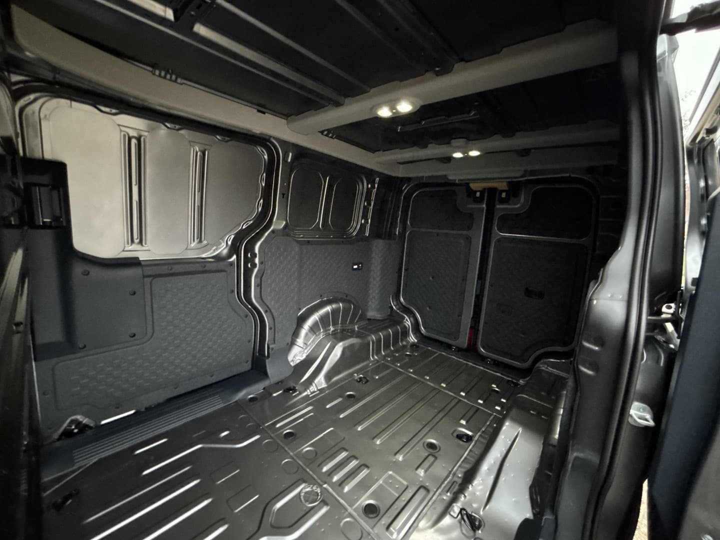 Kia Pv5 thumbnail 18