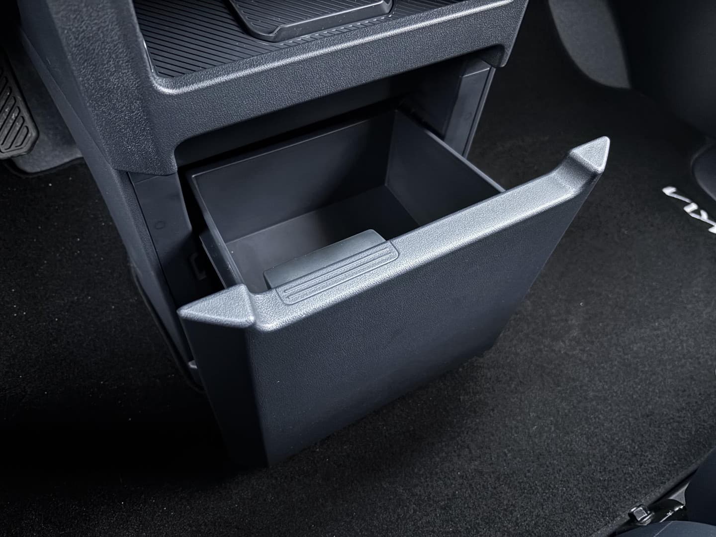 Kia Pv5 thumbnail 36