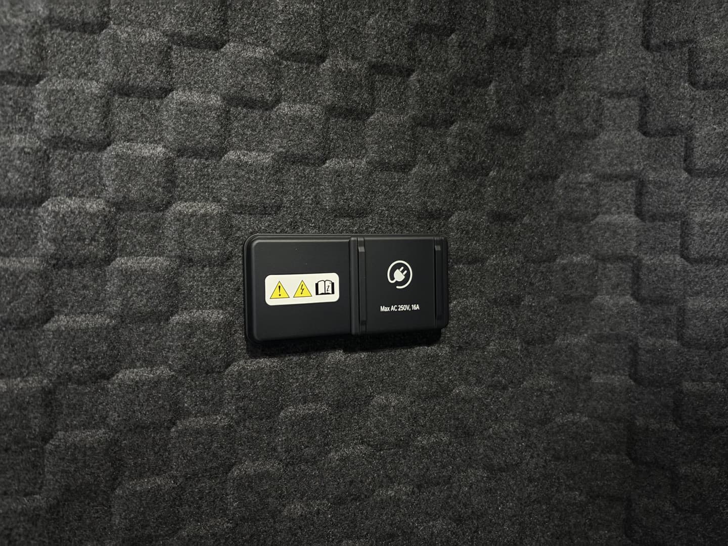 Kia Pv5 thumbnail 40