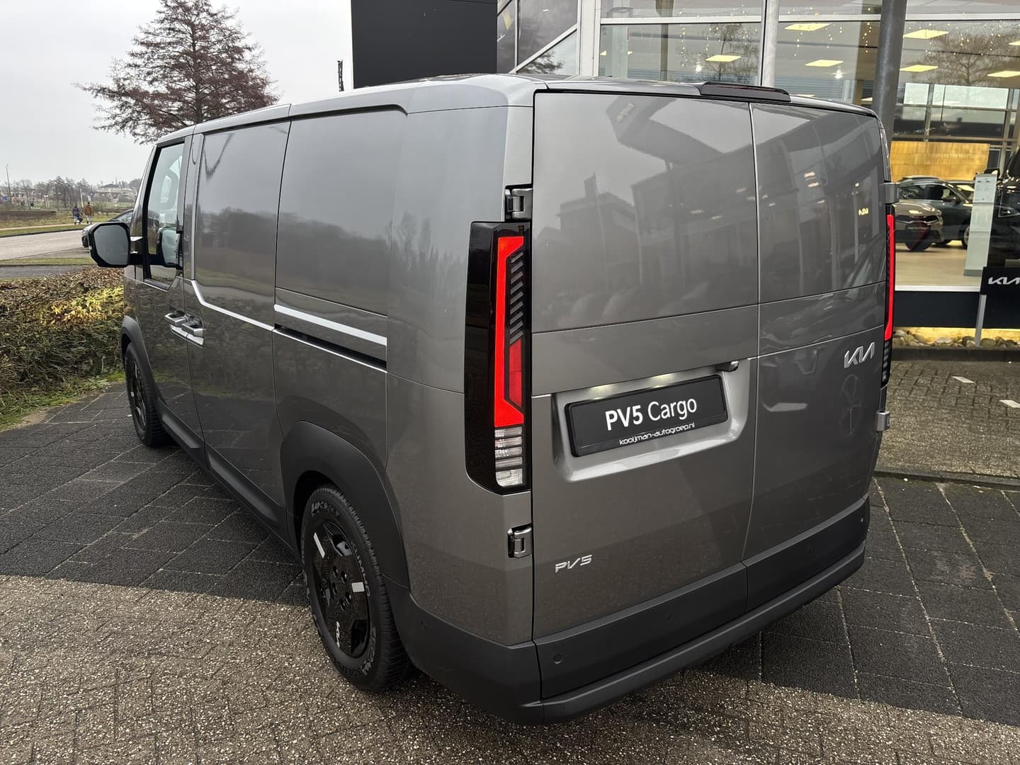 Kia Pv5 thumbnail 7