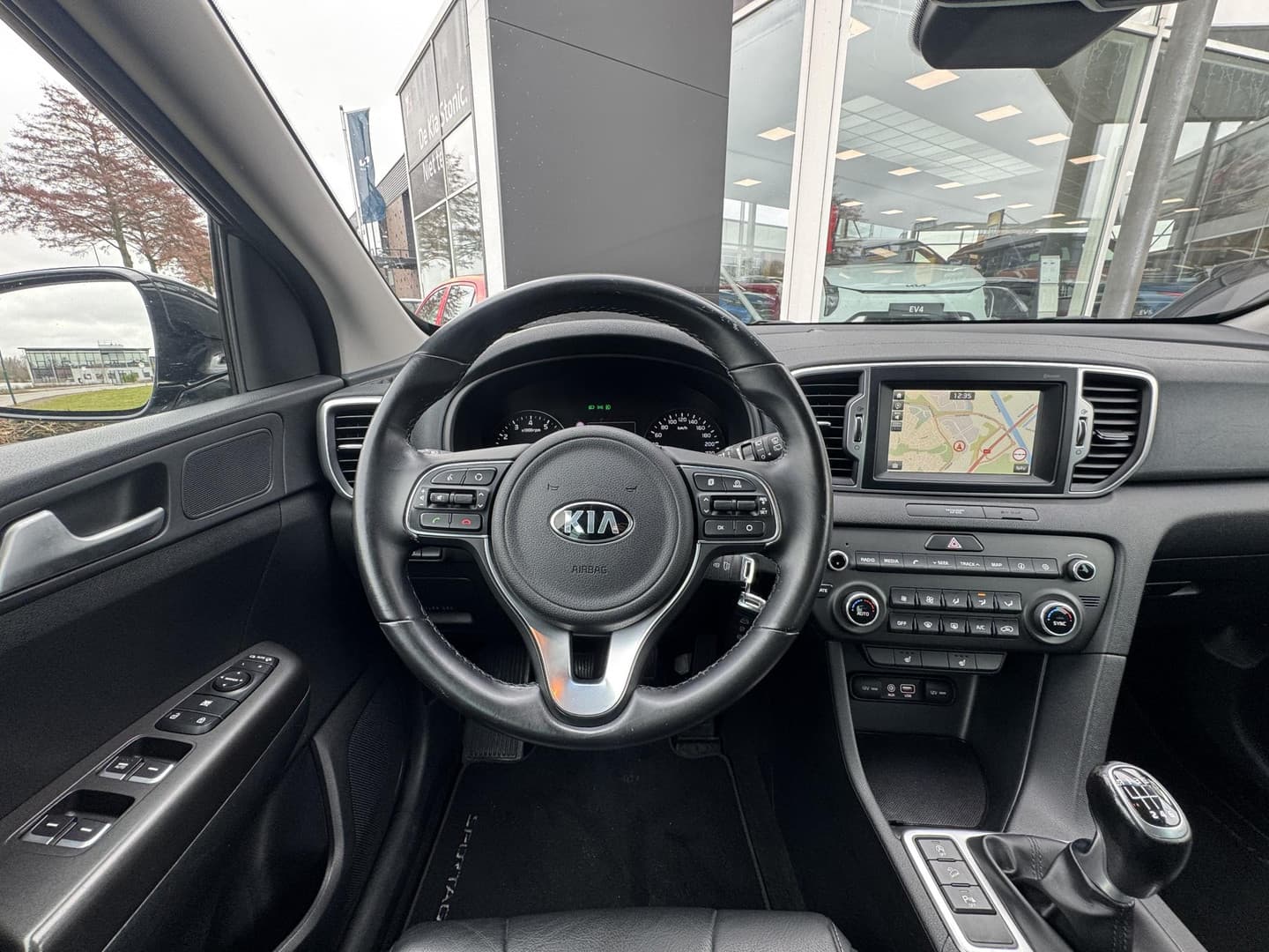 Kia Sportage thumbnail 11