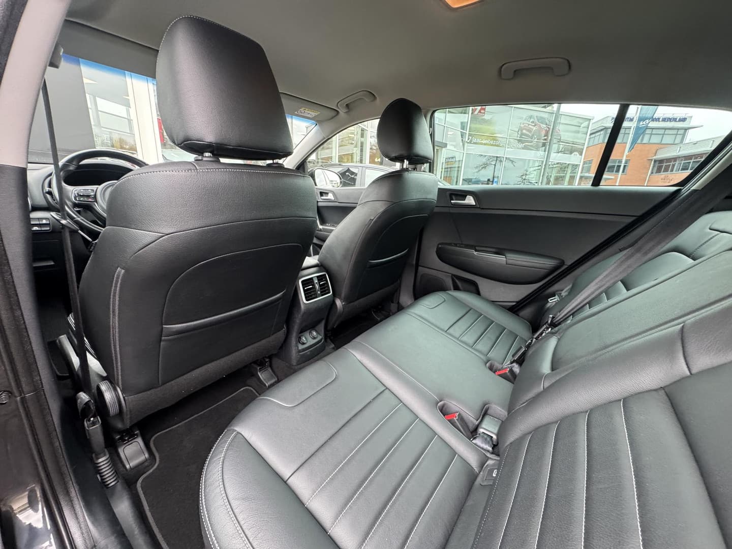 Kia Sportage thumbnail 9