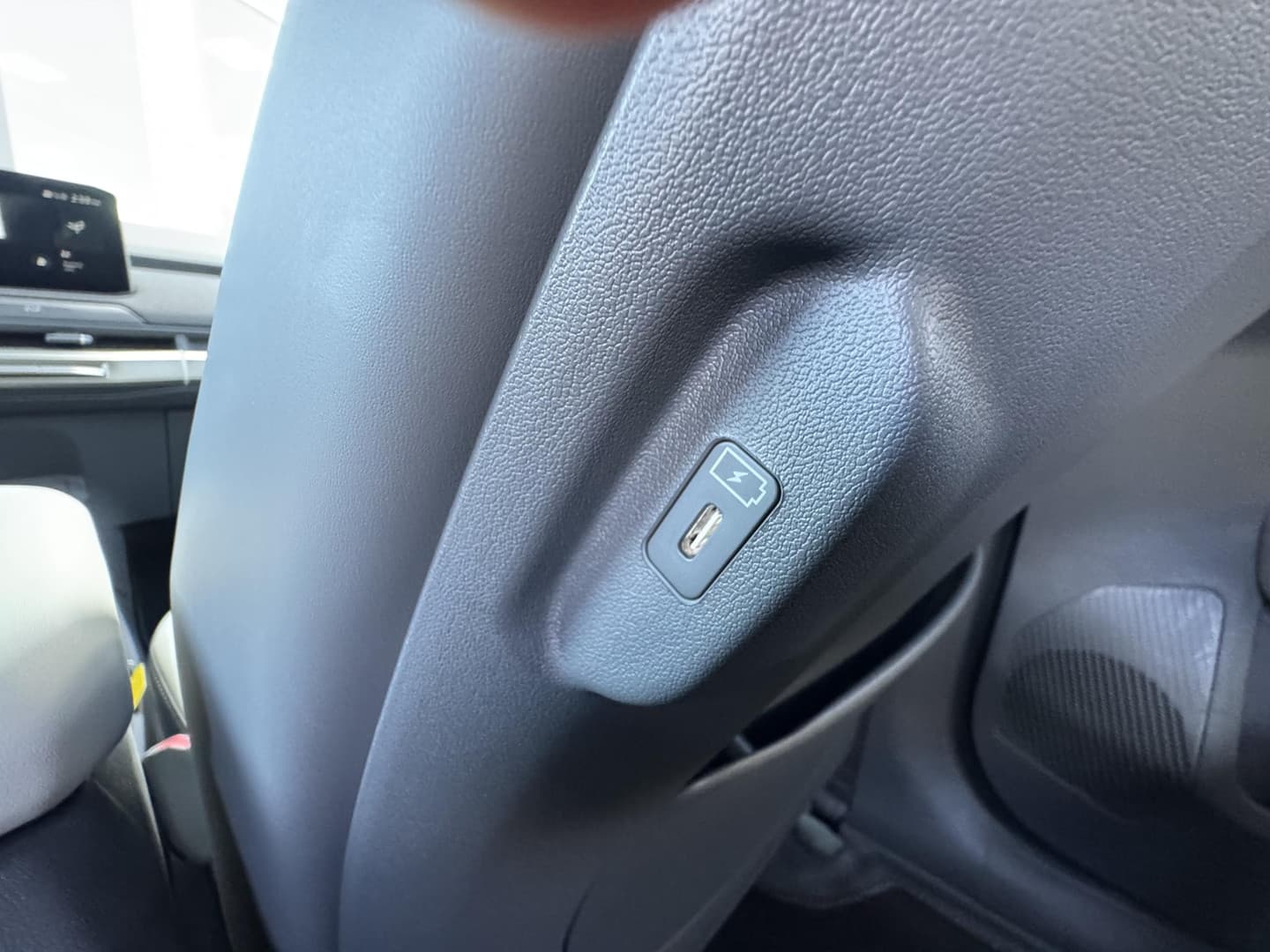 Kia Ev3 thumbnail 10