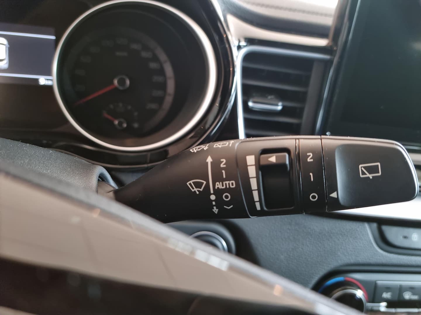 Kia Xceed thumbnail 8