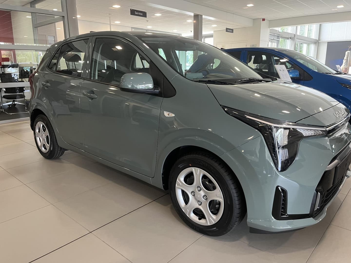 Kia Picanto thumbnail 4