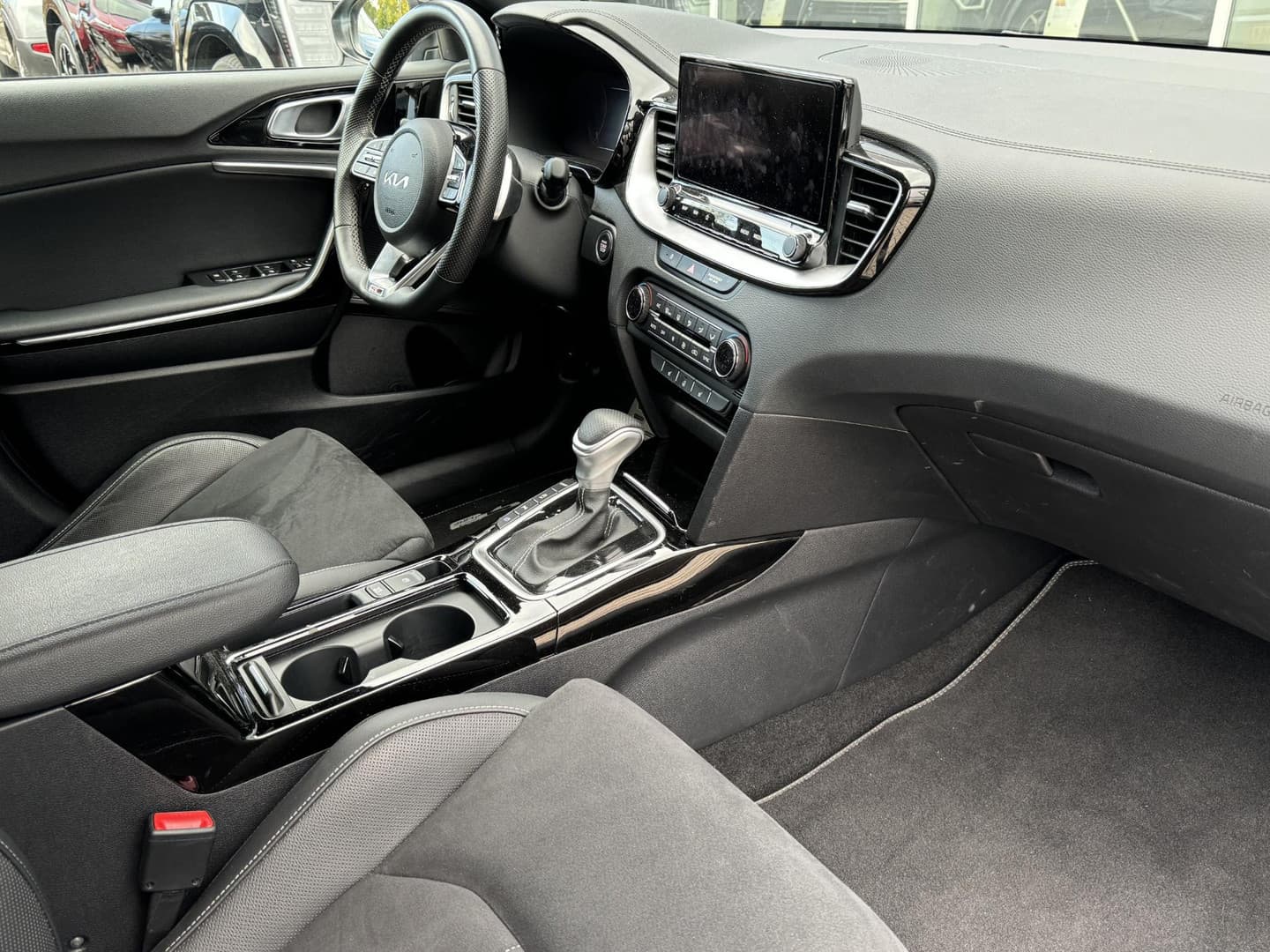 Kia Proceed thumbnail 10