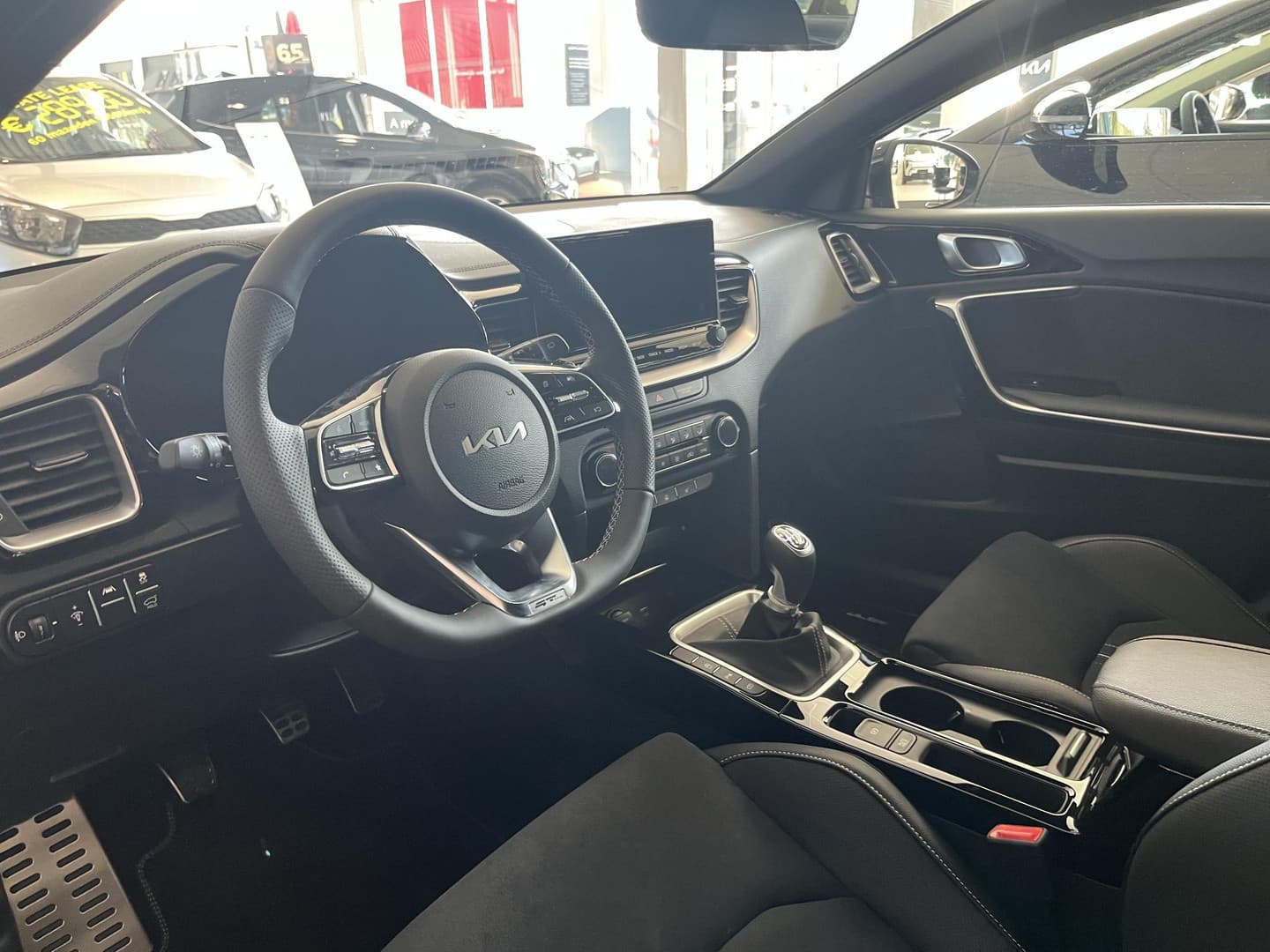 Kia Proceed thumbnail 10