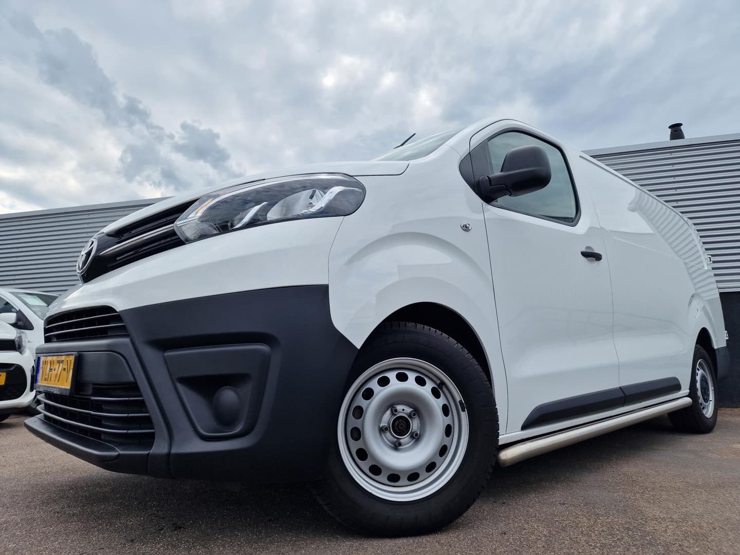 Toyota Proace thumbnail 3