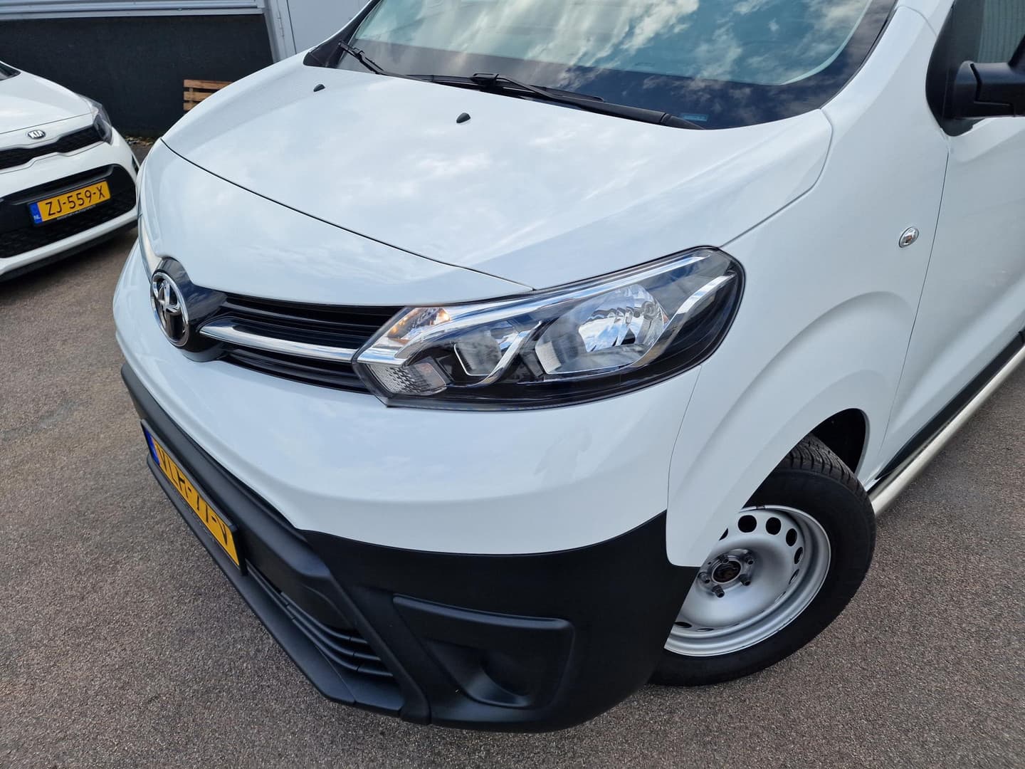 Toyota Proace thumbnail 4