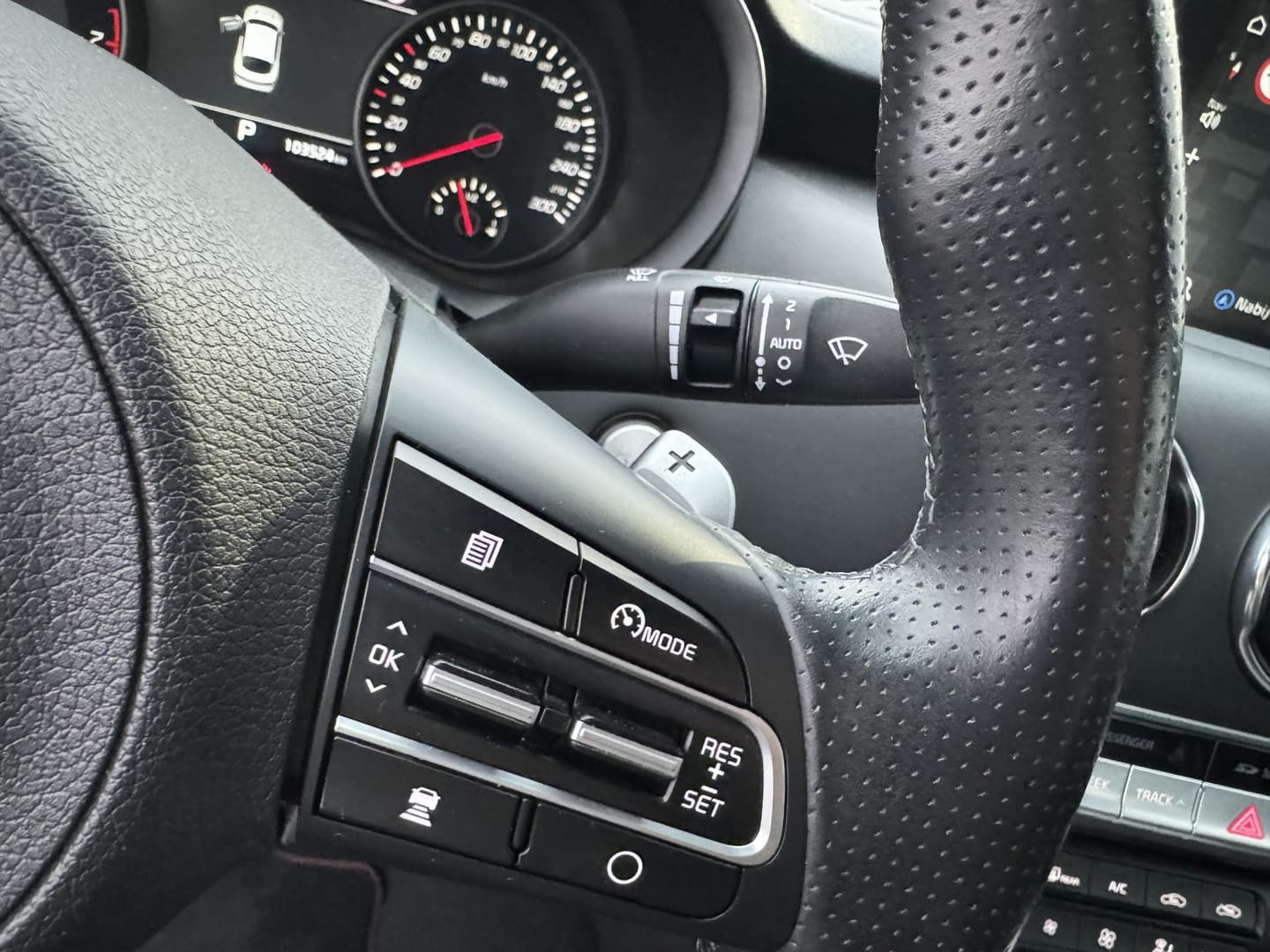 Kia Stinger thumbnail 18