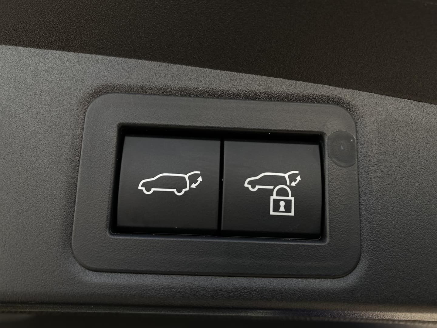 Toyota Corolla-touring-sports thumbnail 13