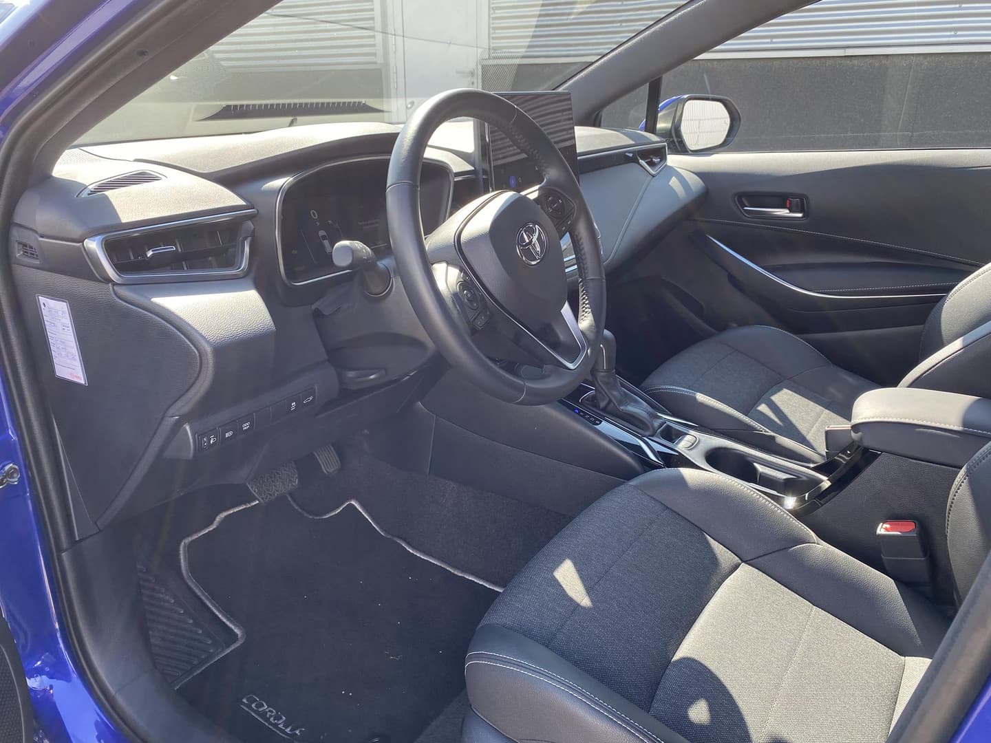 Toyota Corolla-touring-sports thumbnail 24