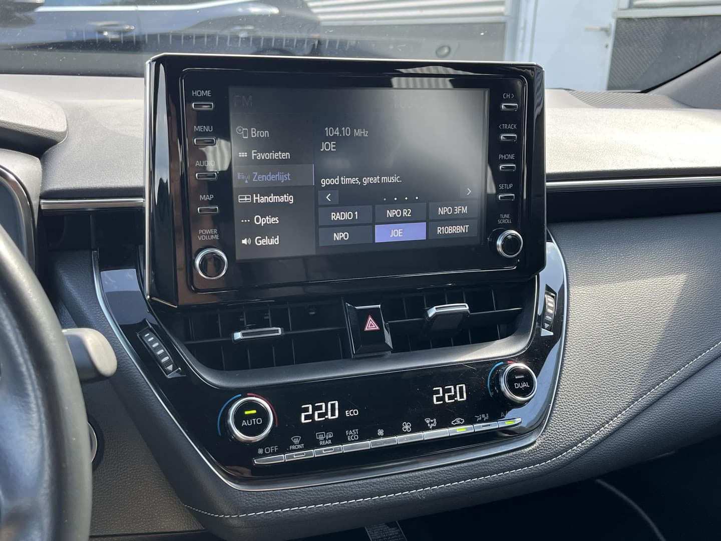 Toyota Corolla-touring-sports thumbnail 34