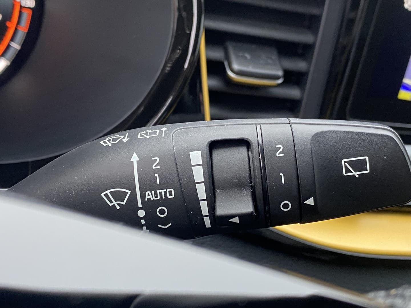 Kia Xceed thumbnail 32