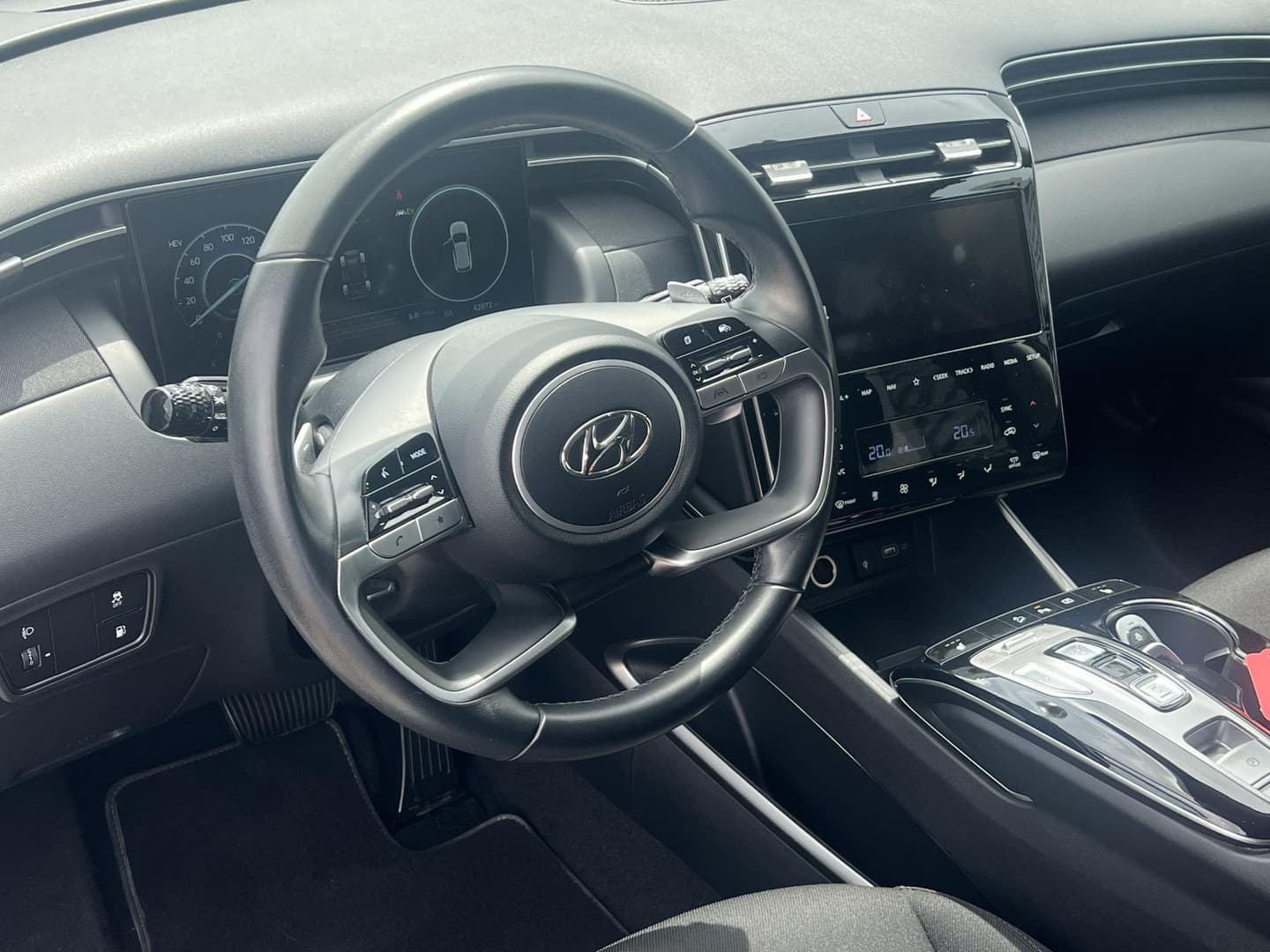 Hyundai Tucson thumbnail 16