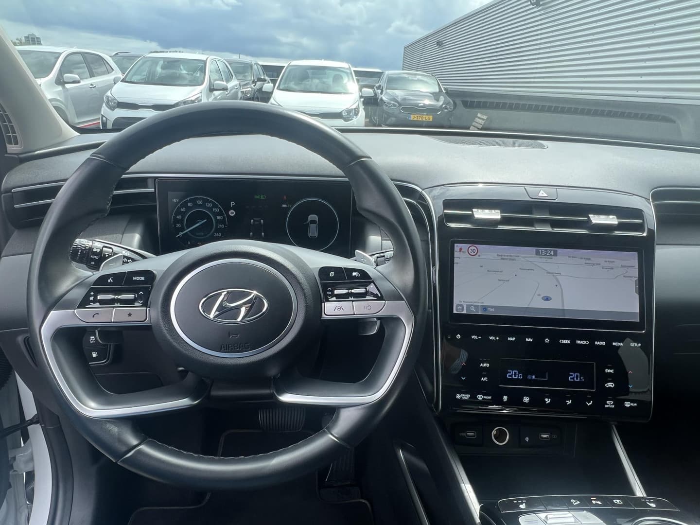 Hyundai Tucson thumbnail 17