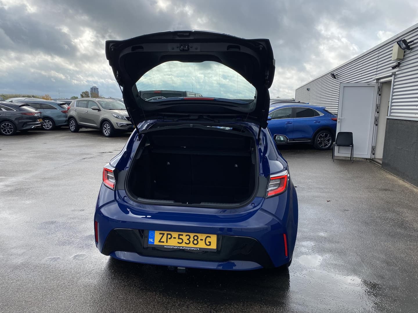 Toyota Corolla thumbnail 12