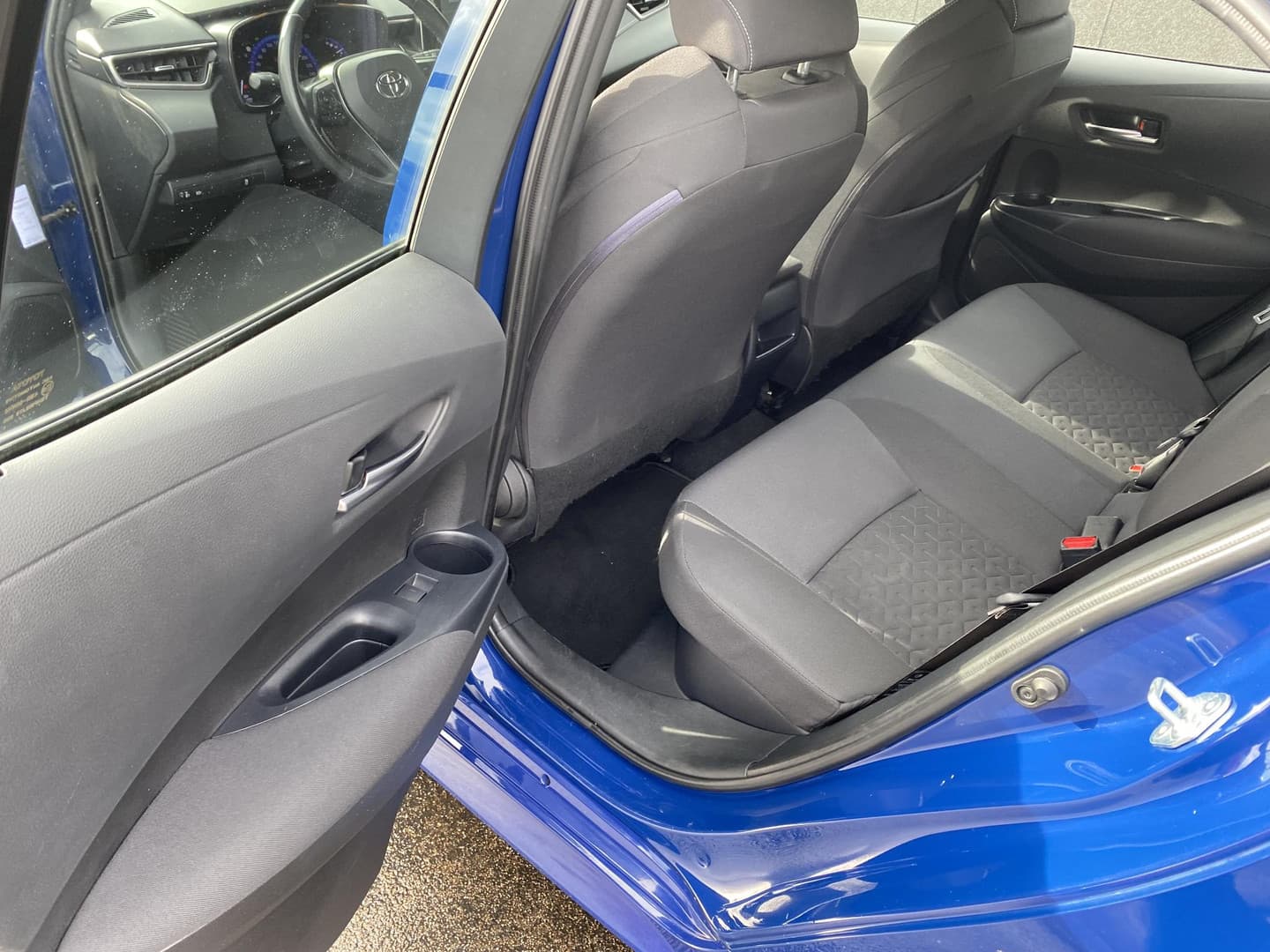 Toyota Corolla thumbnail 16