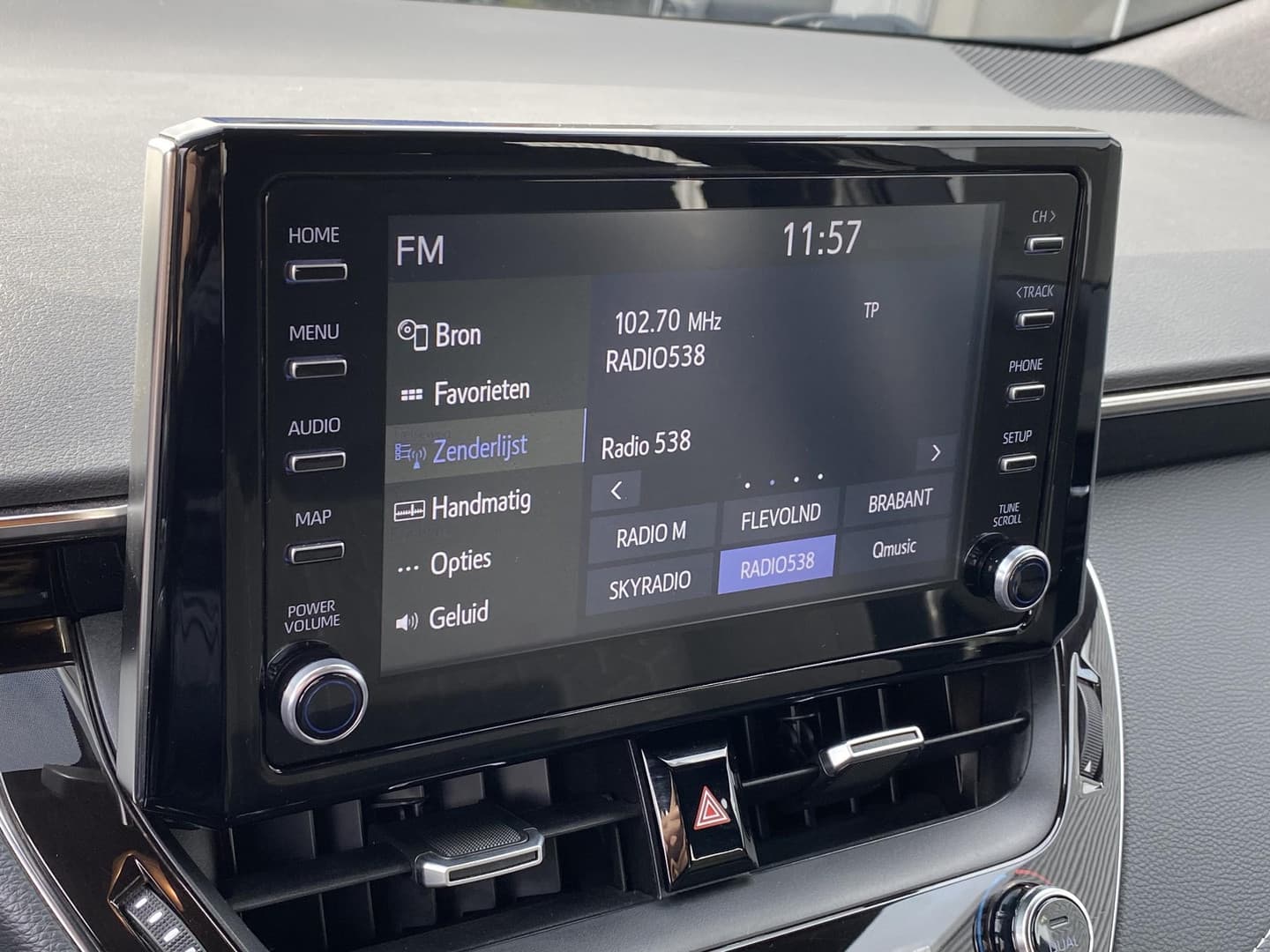 Toyota Corolla thumbnail 32