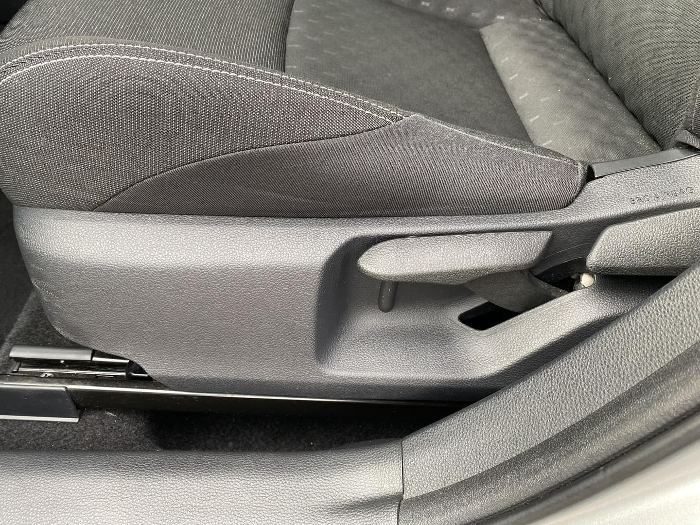 Toyota Corolla-touring-sports thumbnail 20