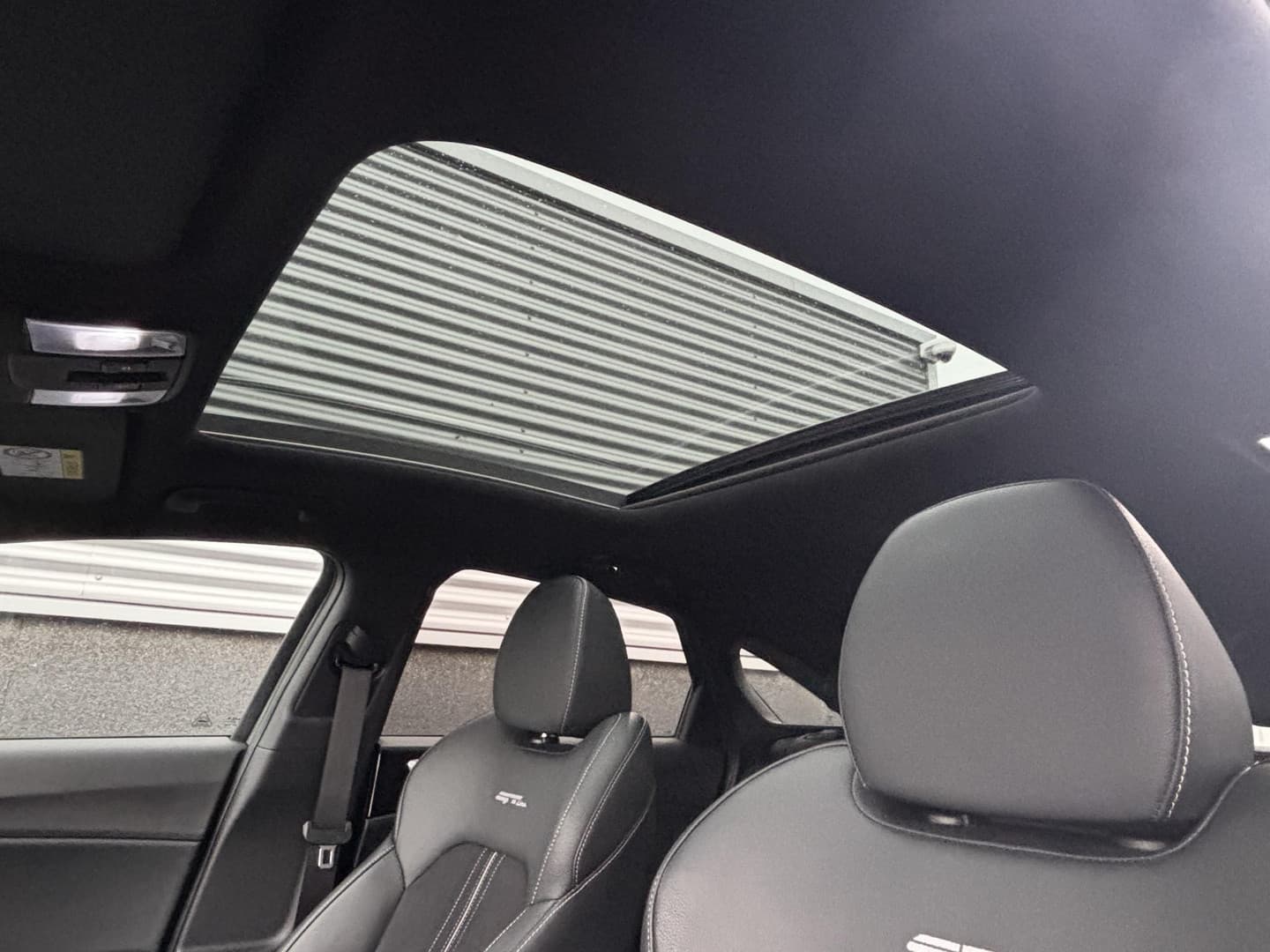 Kia Proceed thumbnail 14