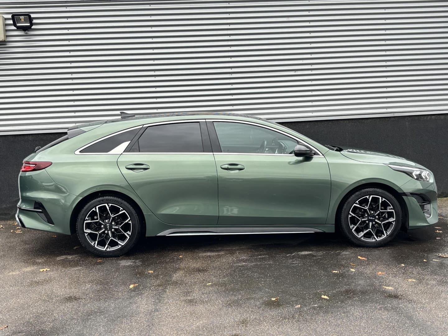 Kia Proceed thumbnail 35