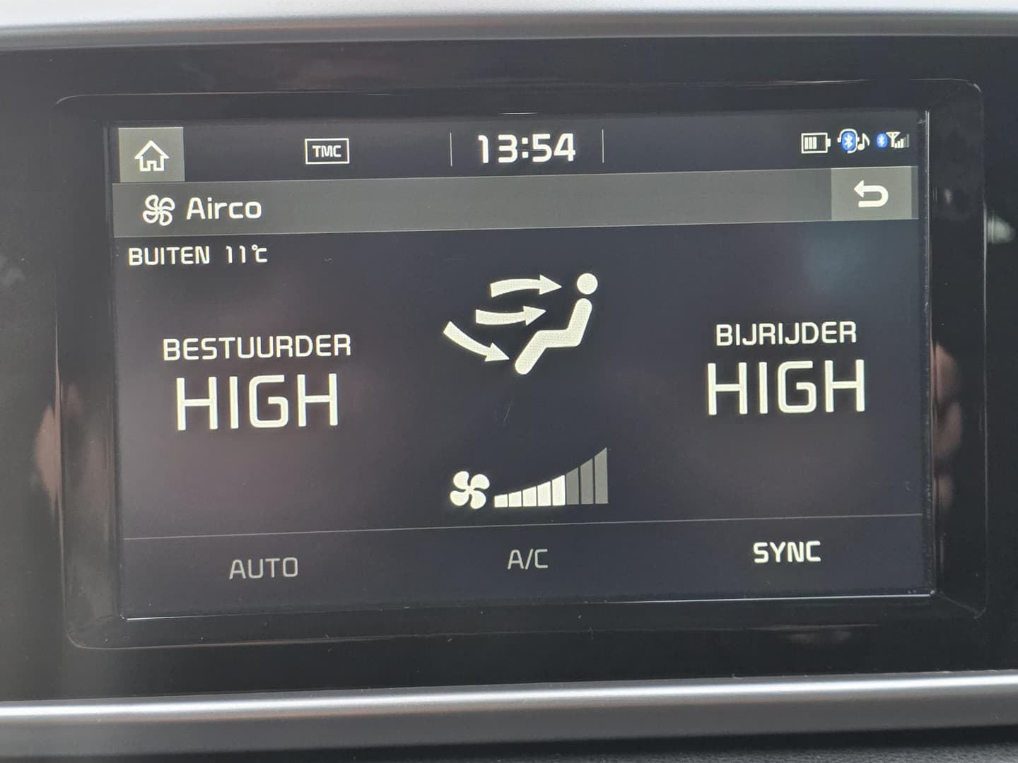 Kia Sportage thumbnail 38