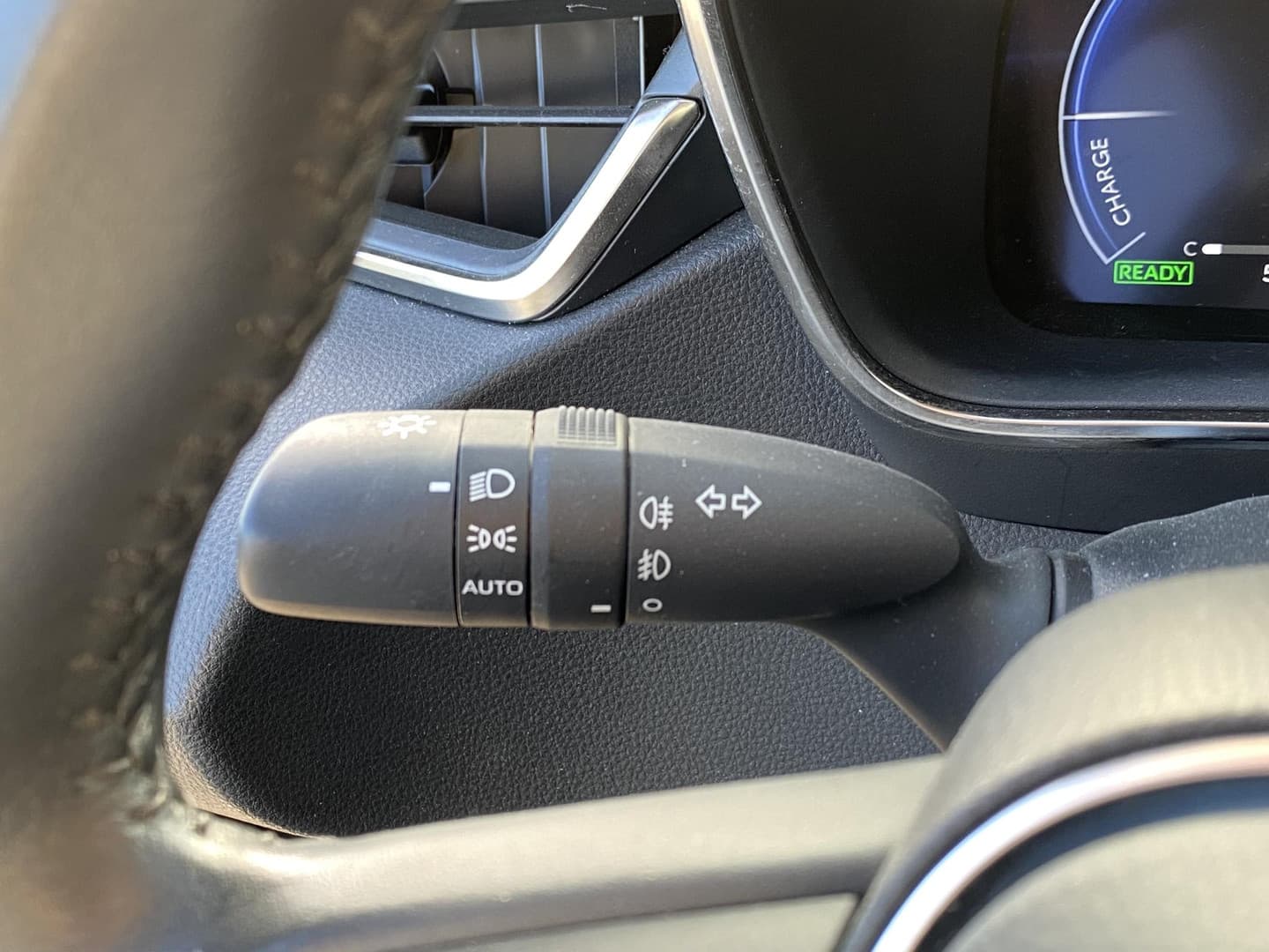 Toyota Corolla-touring-sports thumbnail 24