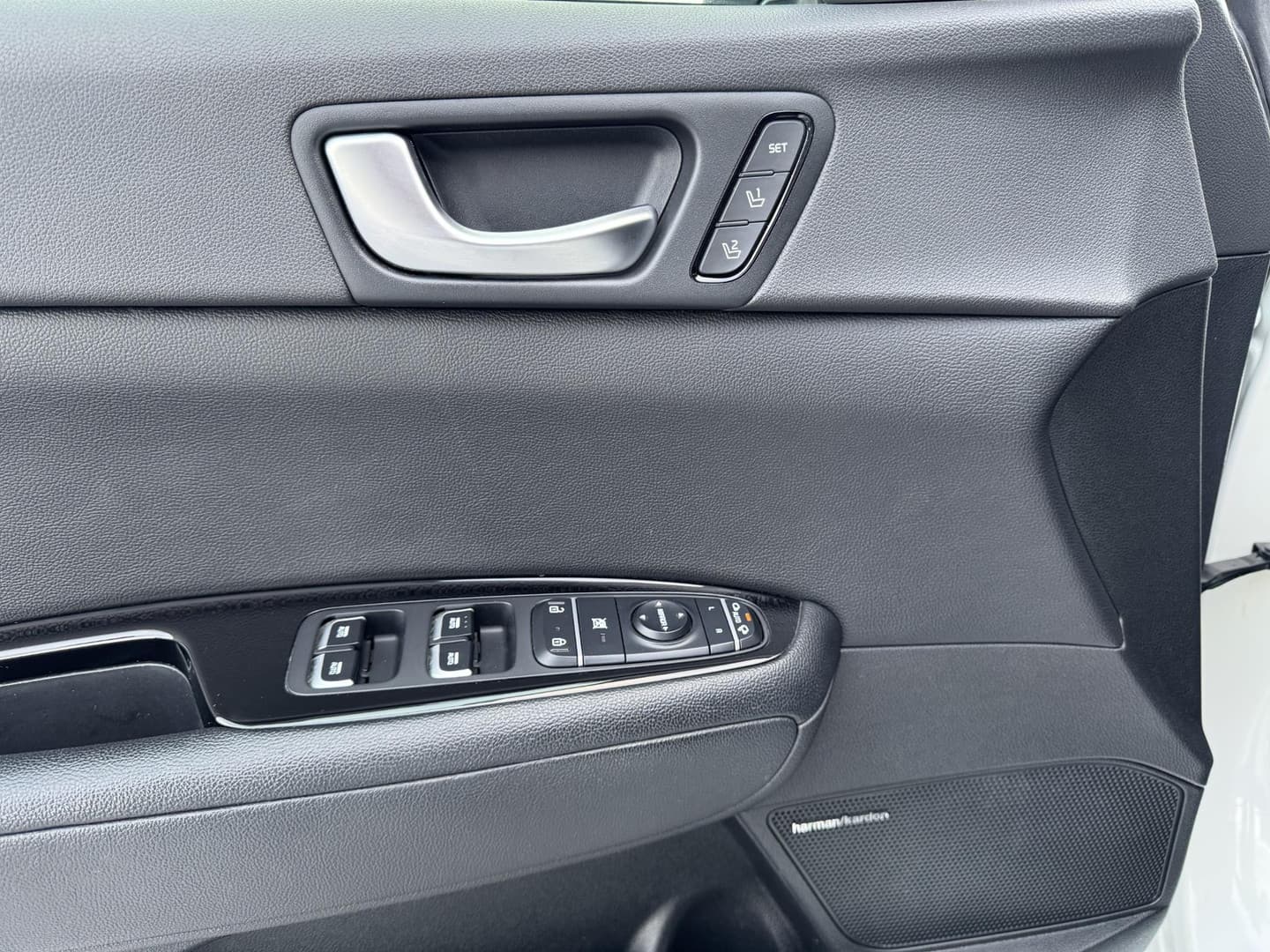 Kia Optima thumbnail 19