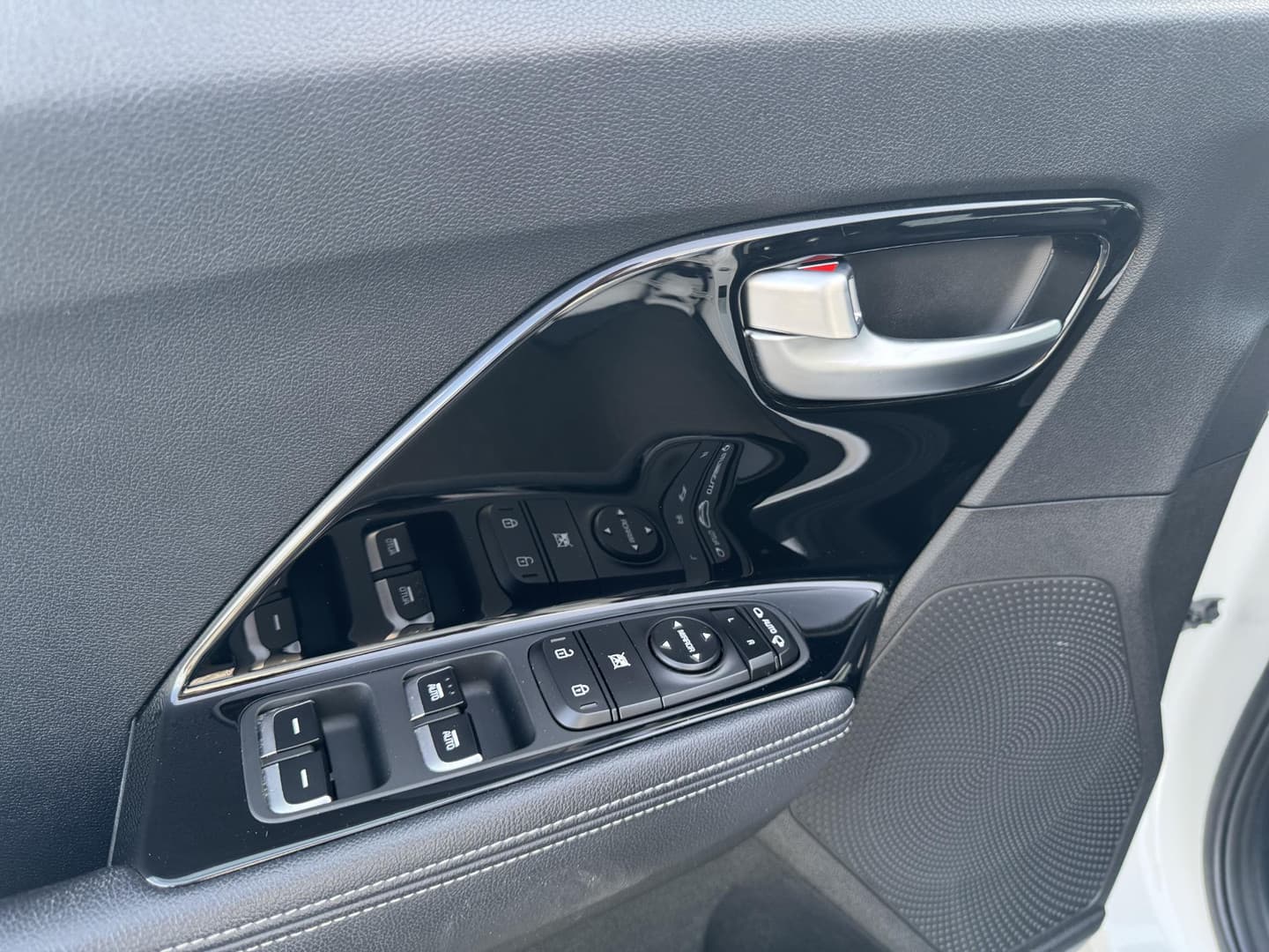 Kia Niro thumbnail 19