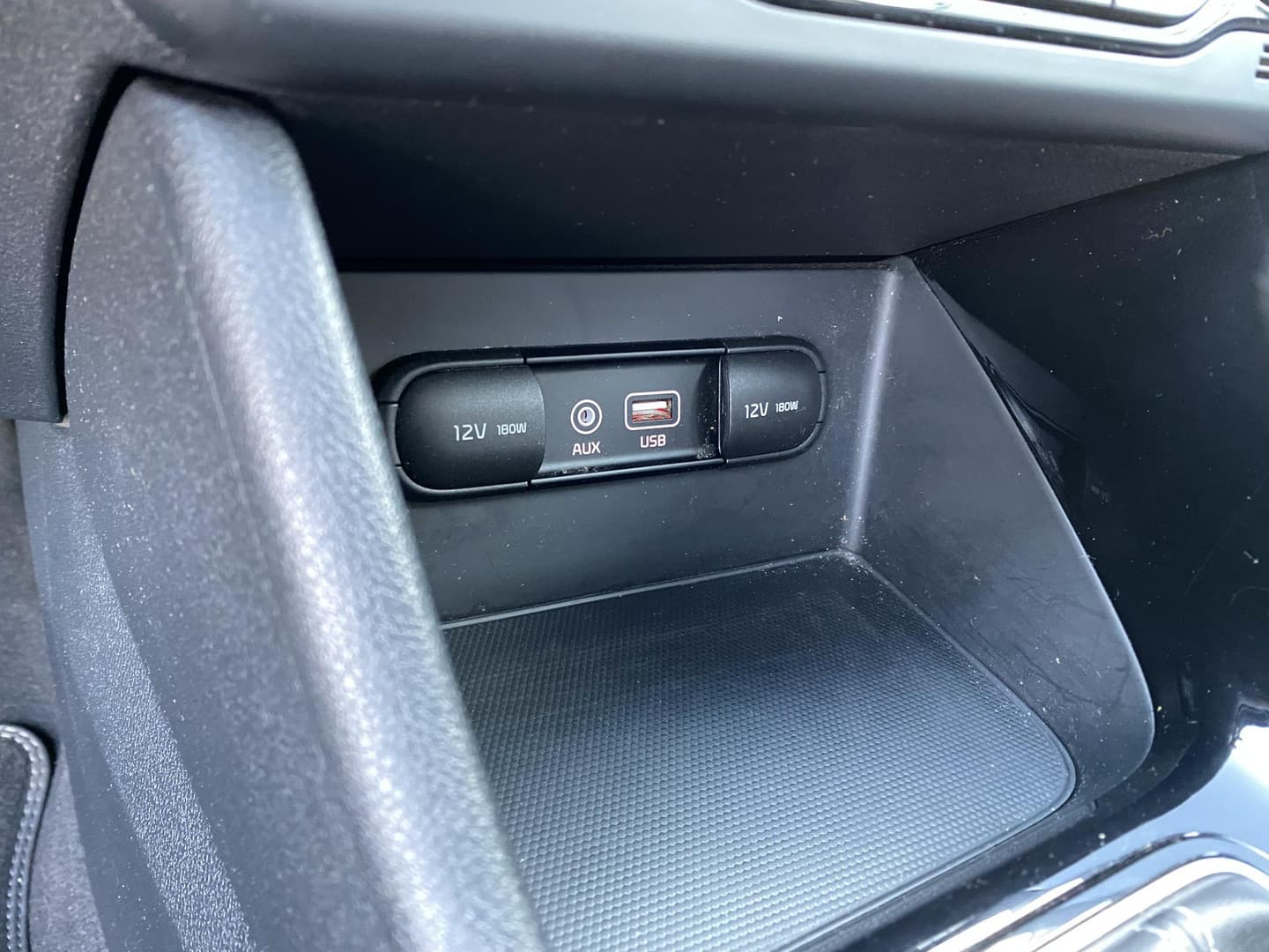 Kia Niro thumbnail 30