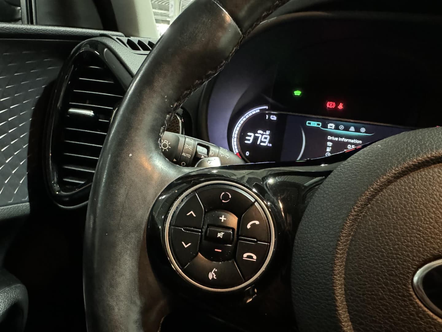 Kia E-soul thumbnail 10