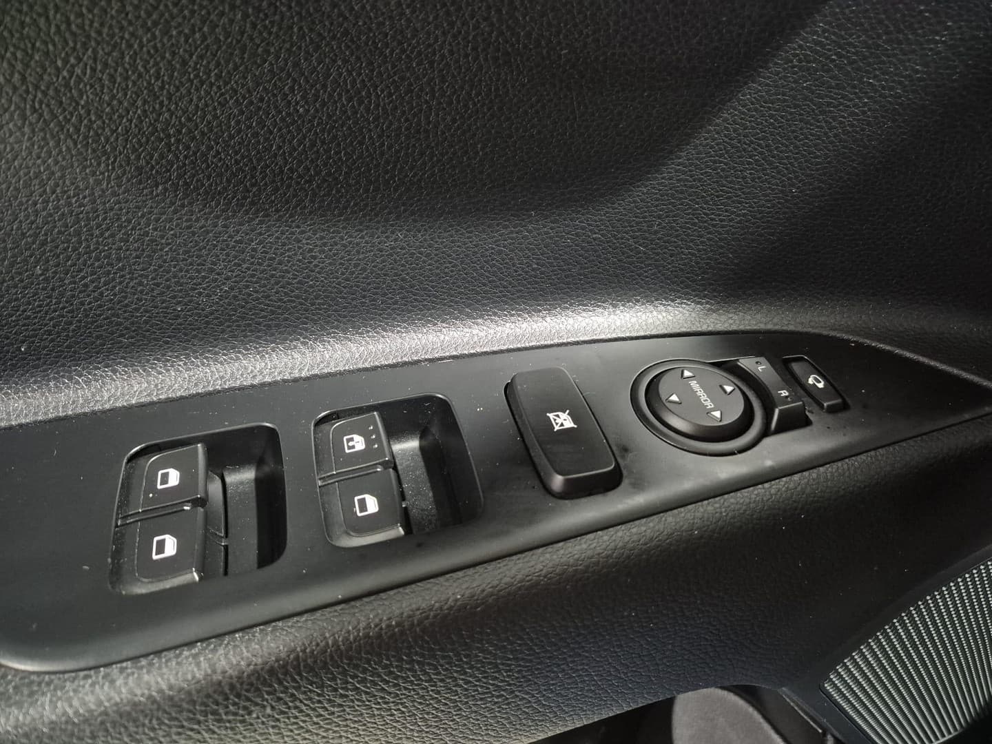 Kia Stonic thumbnail 29