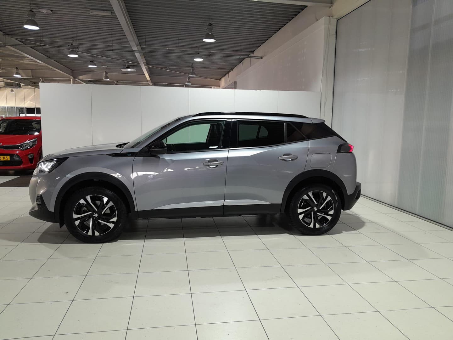 Peugeot E-2008 thumbnail 12