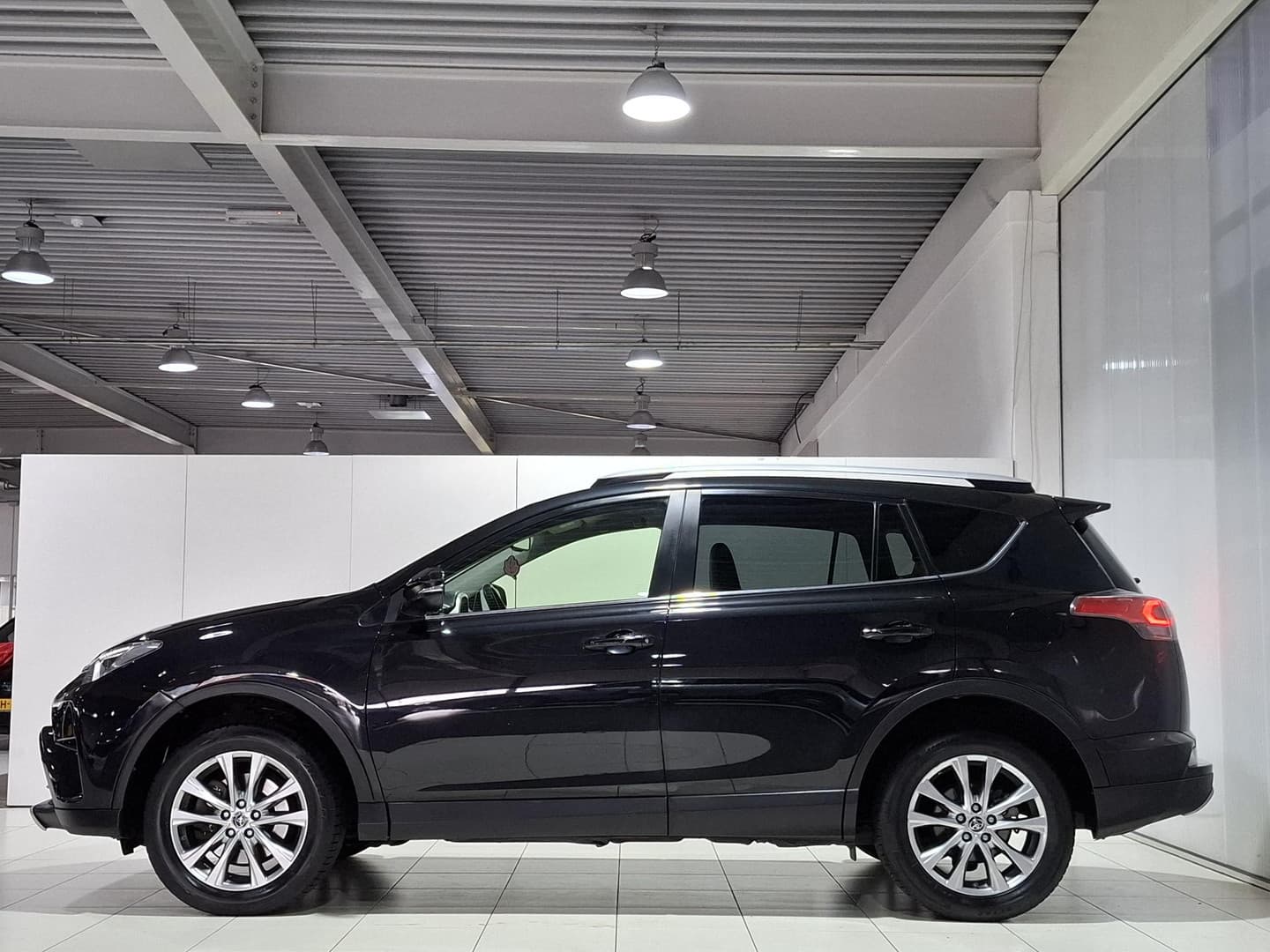 Toyota Rav4 thumbnail 13