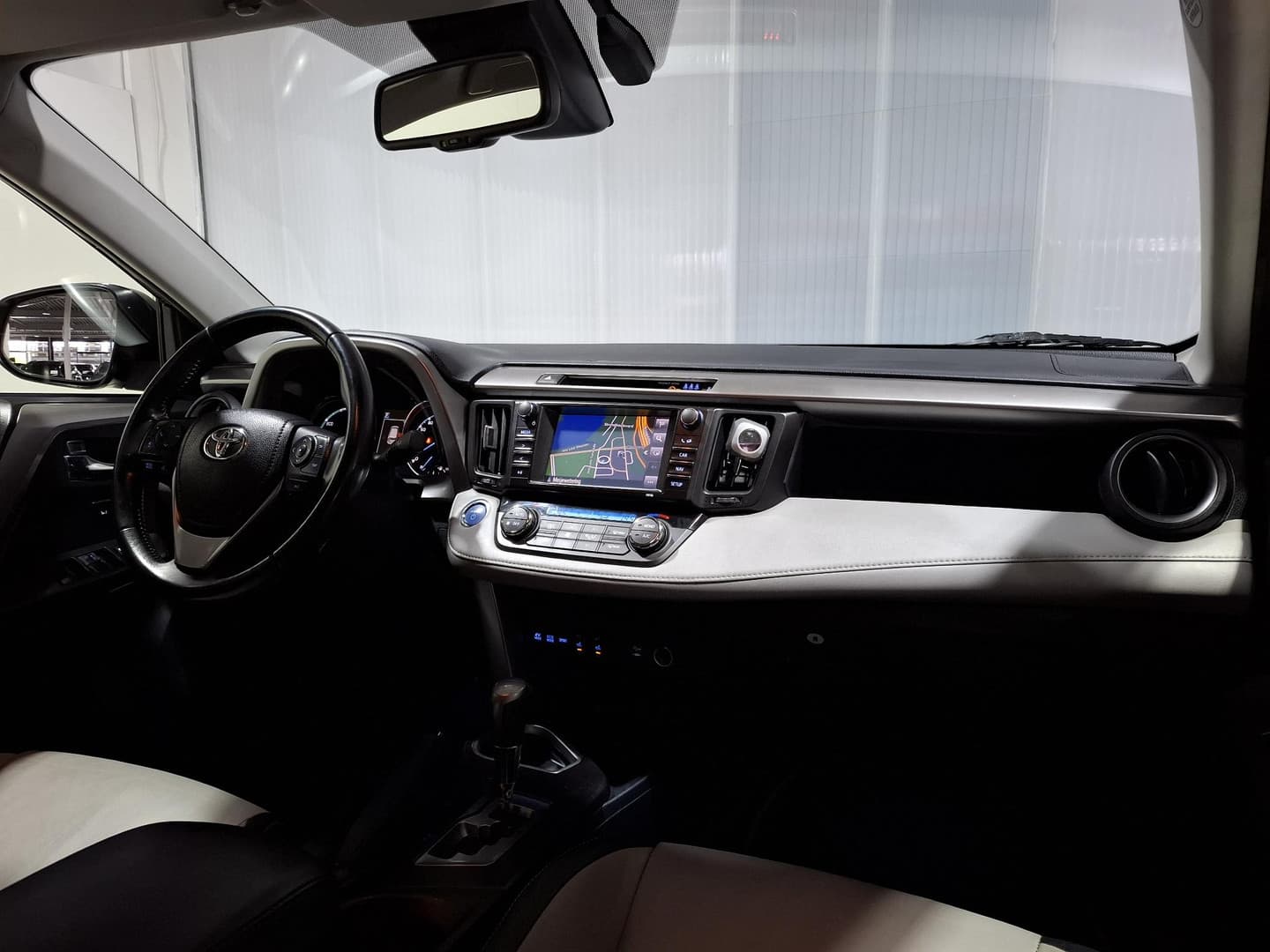 Toyota Rav4 thumbnail 4