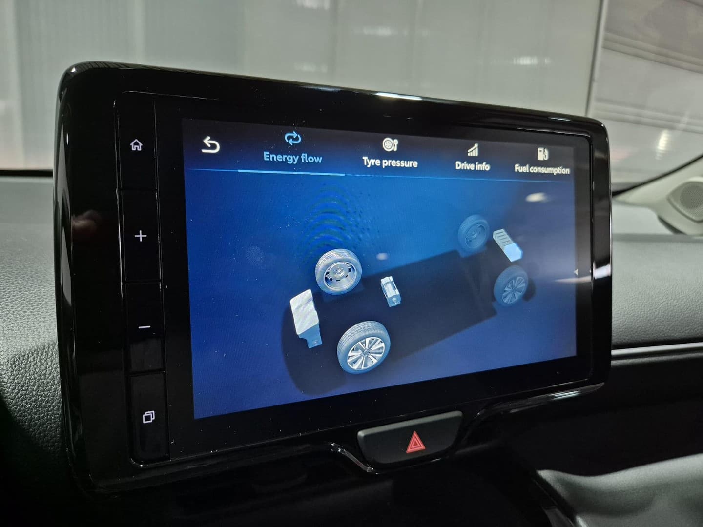 Toyota Yaris-cross thumbnail 17