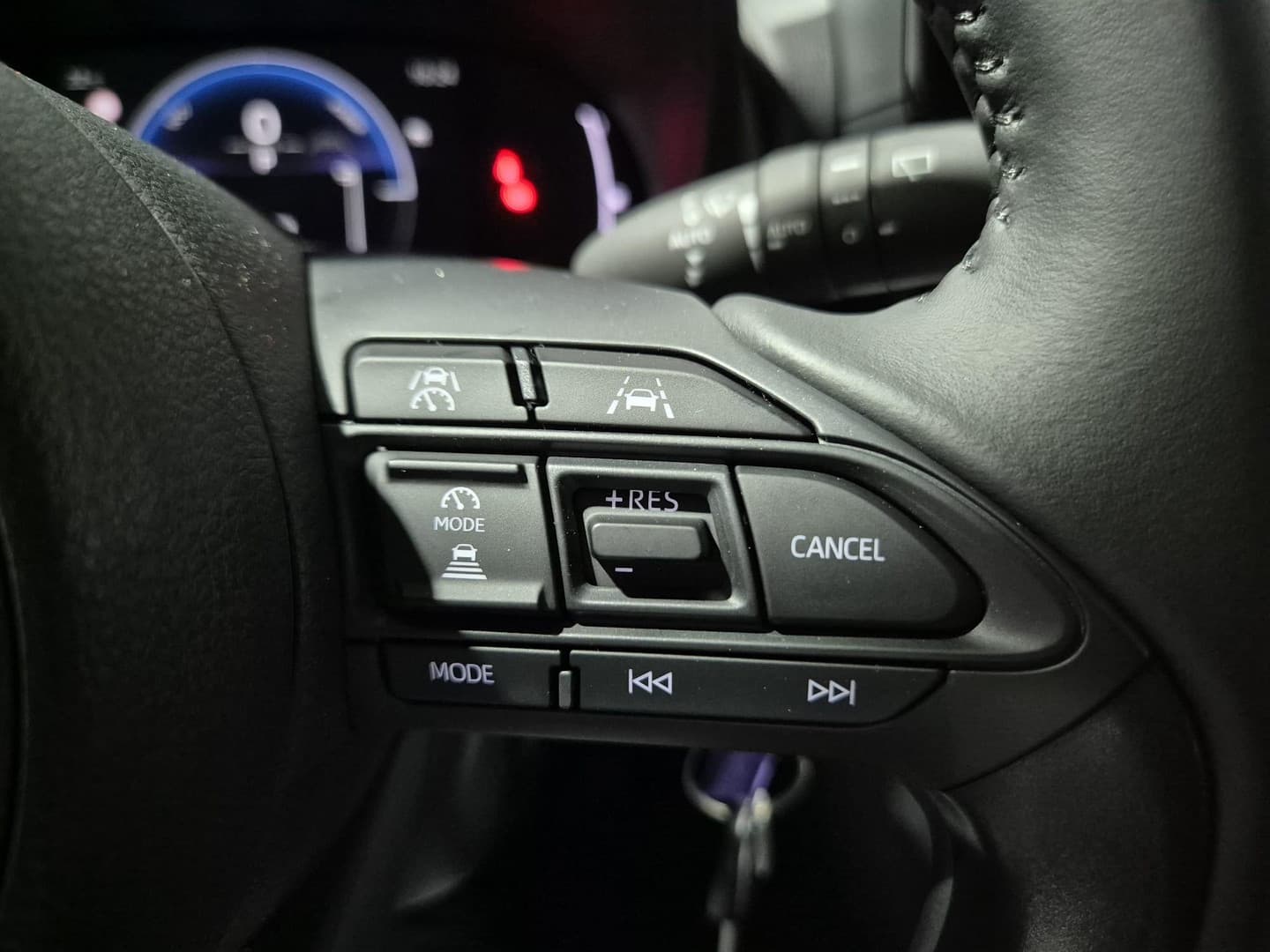 Toyota Yaris-cross thumbnail 23