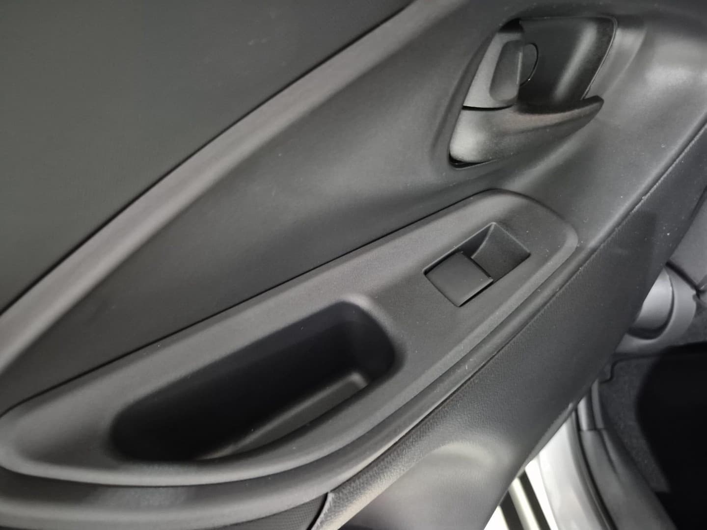 Toyota Yaris-cross thumbnail 32